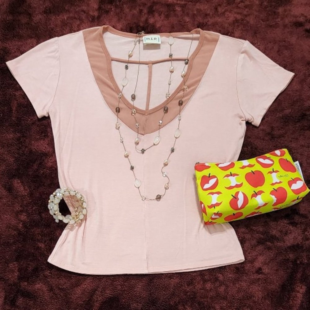 V-NECK BLOUSE